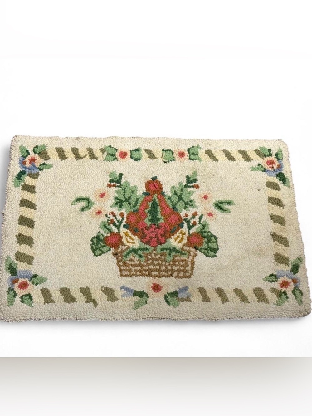 American Vintage Floral Basket Hooked Wool Door Mat - Cream, Green, Red